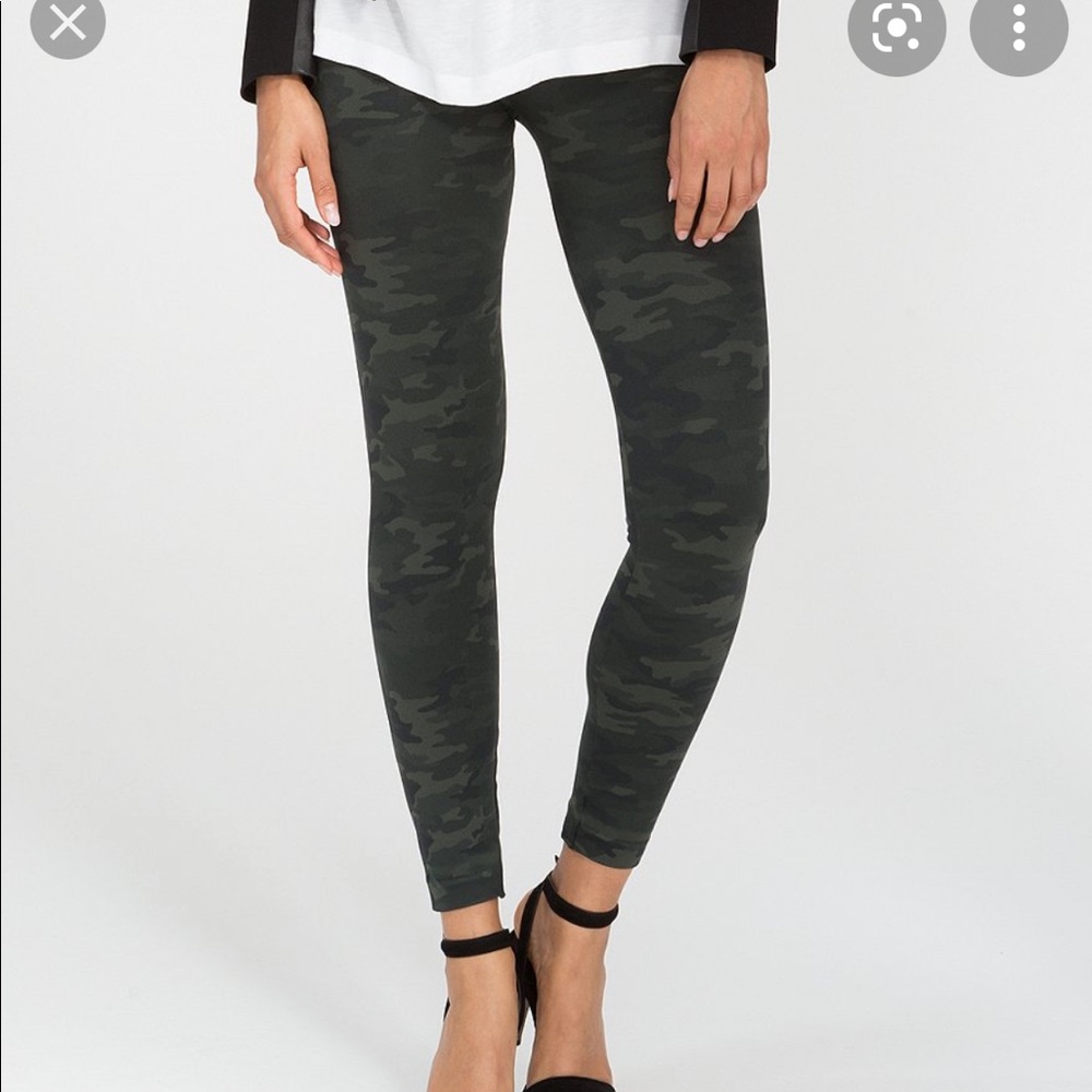 Spanx Look At Me Now seamless camo leggings